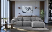 Graues Ecksofa in modernem Wohnzimmer, Frontalansicht