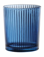 Blauer gerippter Becher aus Glas, seitliche Perspektive