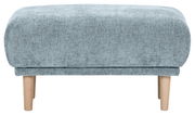 Hocker mit hellblauem Stoffbezug und hellen Holzbeinen, Frontalansicht