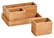 Organizer-Set aus Holz, bestehend aus vier Teilen in verschiedenen Größen, perspektivisch von vorne fotografiert.