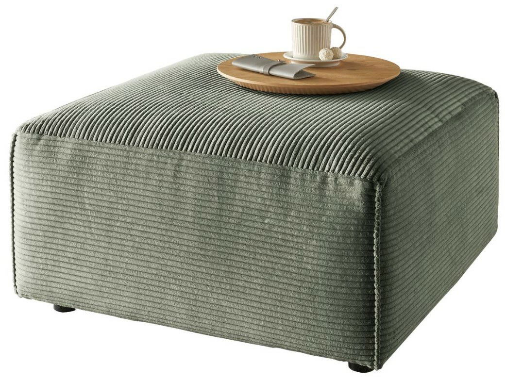 Lounge Handmade Hocker LH-EDINA Grüner, gerippter Hocker aus Stoff in seitlicher Perspektive mit einem Tablett, einer Tasse und Pralinen darauf.