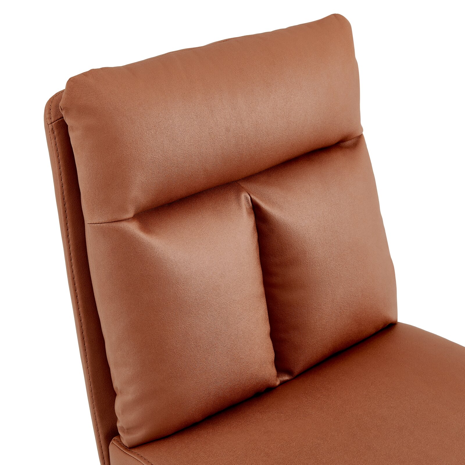 Nahaufnahme eines braunen Stuhls mit gepolsterter Rückenlehne, seitliche Perspektive