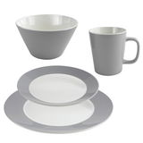Graues Kombi-Set bestehend aus einer Schüssel, einer Tasse und zwei Tellern, seitliche Perspektive