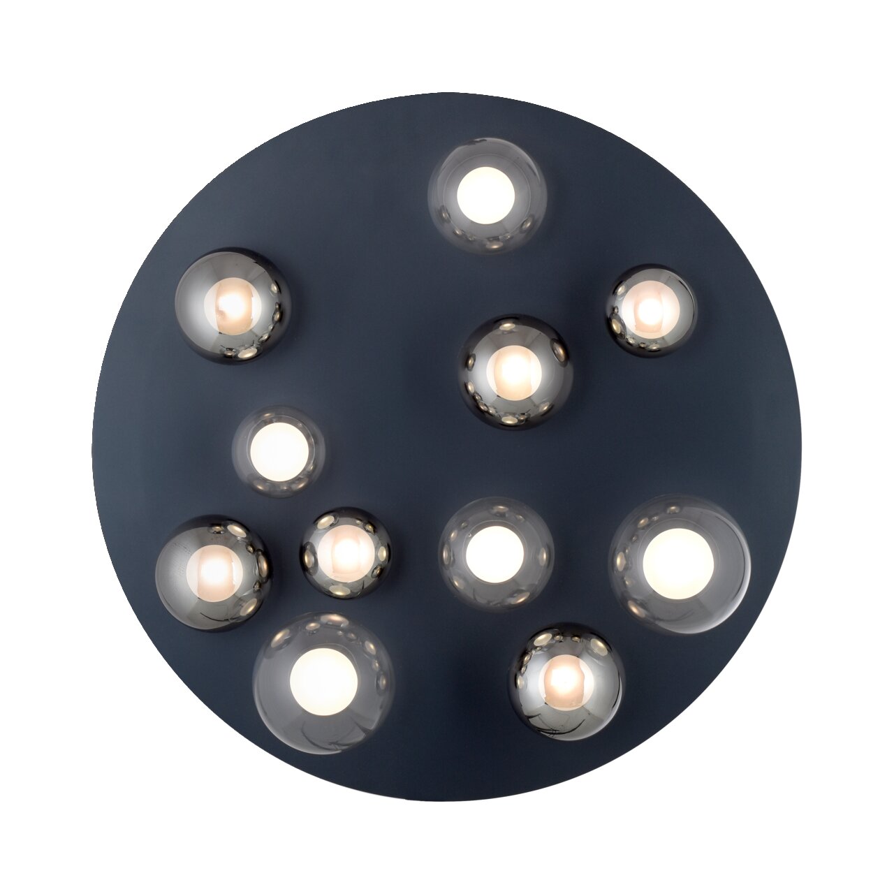 Moderne led-plafondlamp met meerdere ronde lichtbronnen, gezien van onderaf.