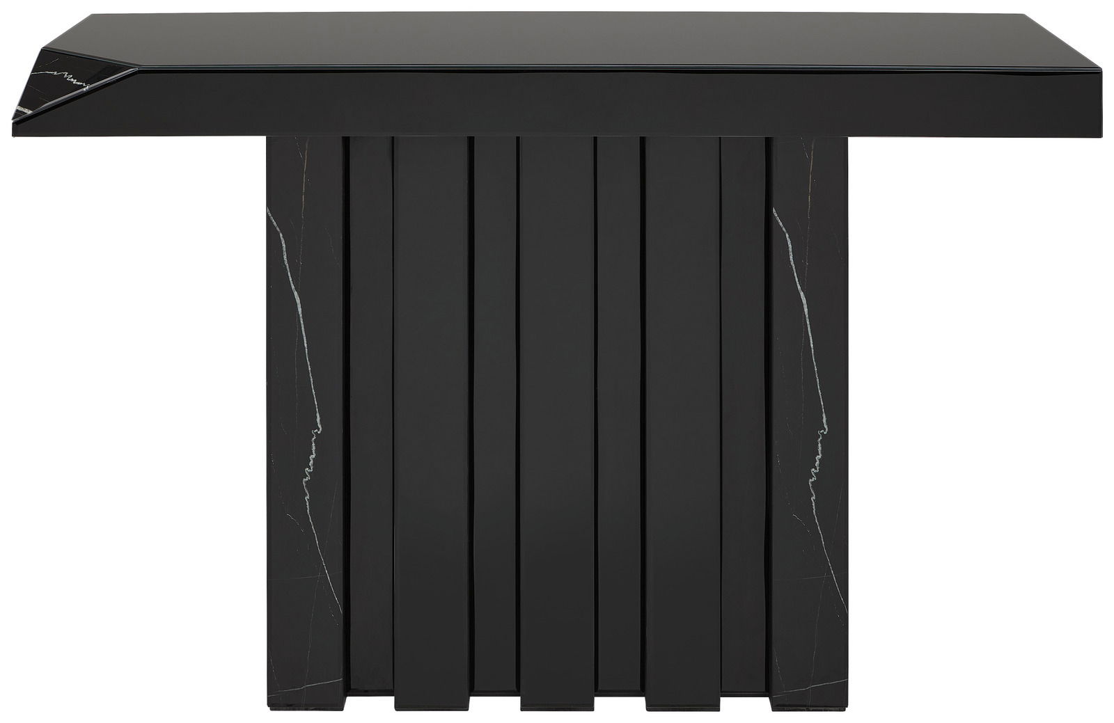 Schwarzer Konsolentisch mit modernem Design, frontal betrachtet. Die Tischplatte ist glatt und die Basis besteht aus vertikalen Paneelen mit subtilen Marmorierungen.