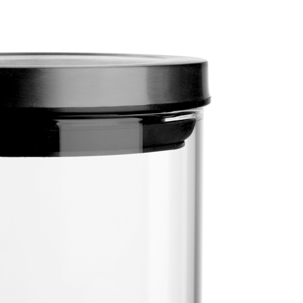 Close-up van een glazen pot Comodo van 500 ml met een zwarte deksel, gezien vanaf de zijkant