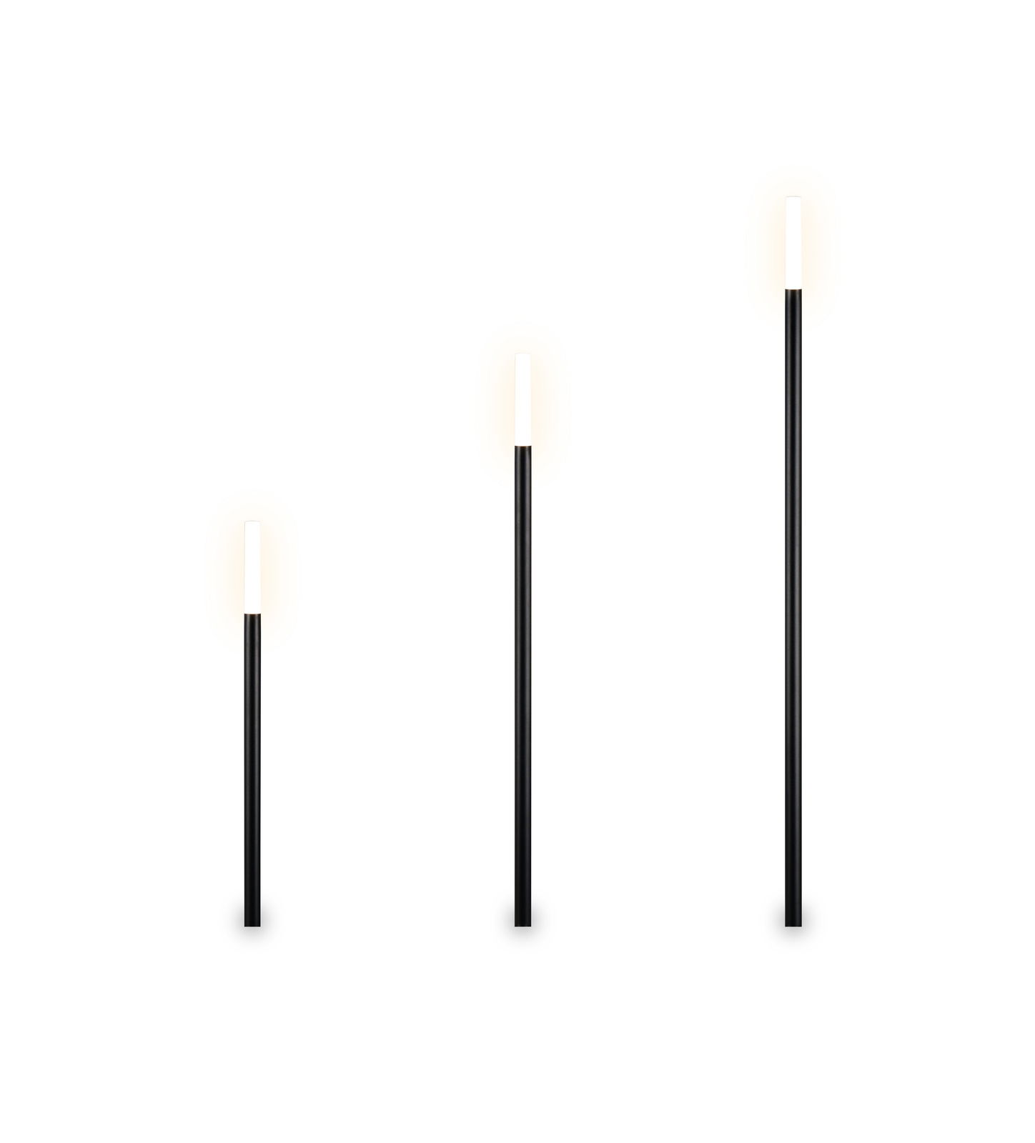 Dreier-Set LED-Gartenleuchten in unterschiedlicher Höhe, frontal betrachtet