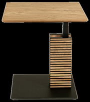 Moderner Beistelltisch aus Holz und Metall, frontal betrachtet, mit rechteckiger Tischplatte und gestreiftem Standfuß.