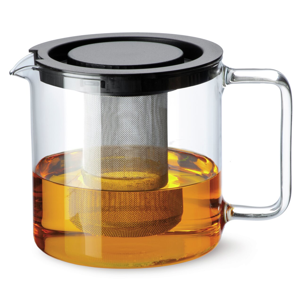 Glaskanne mit Metallfilter, seitliche Perspektive