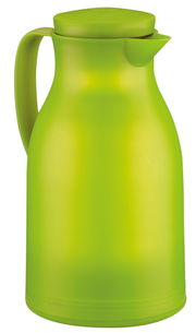 Grüne Isolierkanne aus Kunststoff, seitliche Perspektive