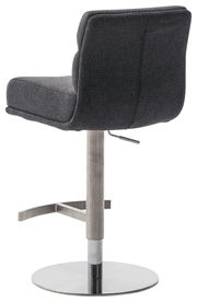 Rückansicht eines modernen Barstuhls mit grauem Stoffbezug und verchromtem Fußgestell.