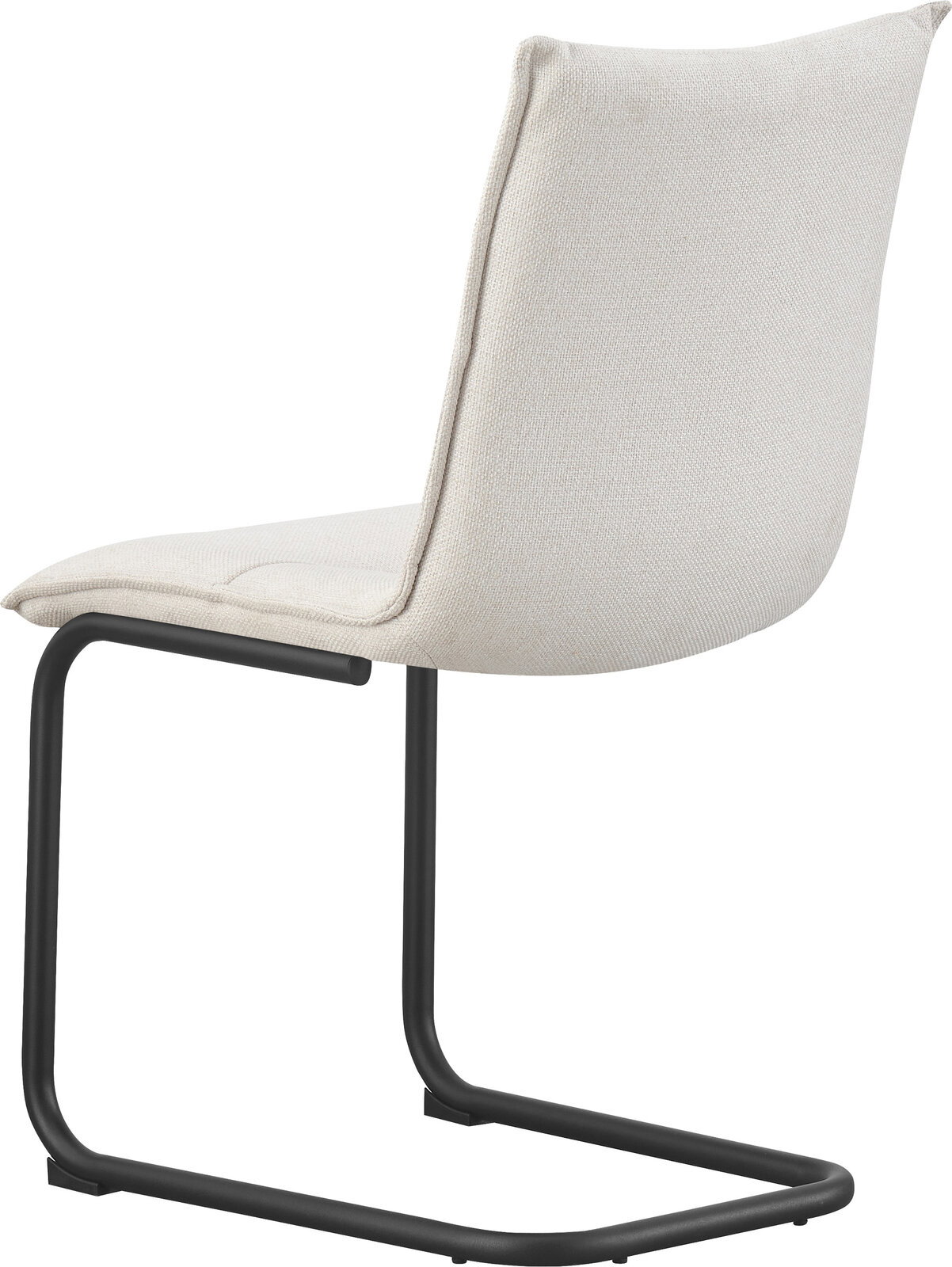 Beiger, gepolsterter Polsterstuhl mit schwarzem Freischwinger-Metallgestell, seitliche Ansicht (leicht von hinten) vor weißem Hintergrund