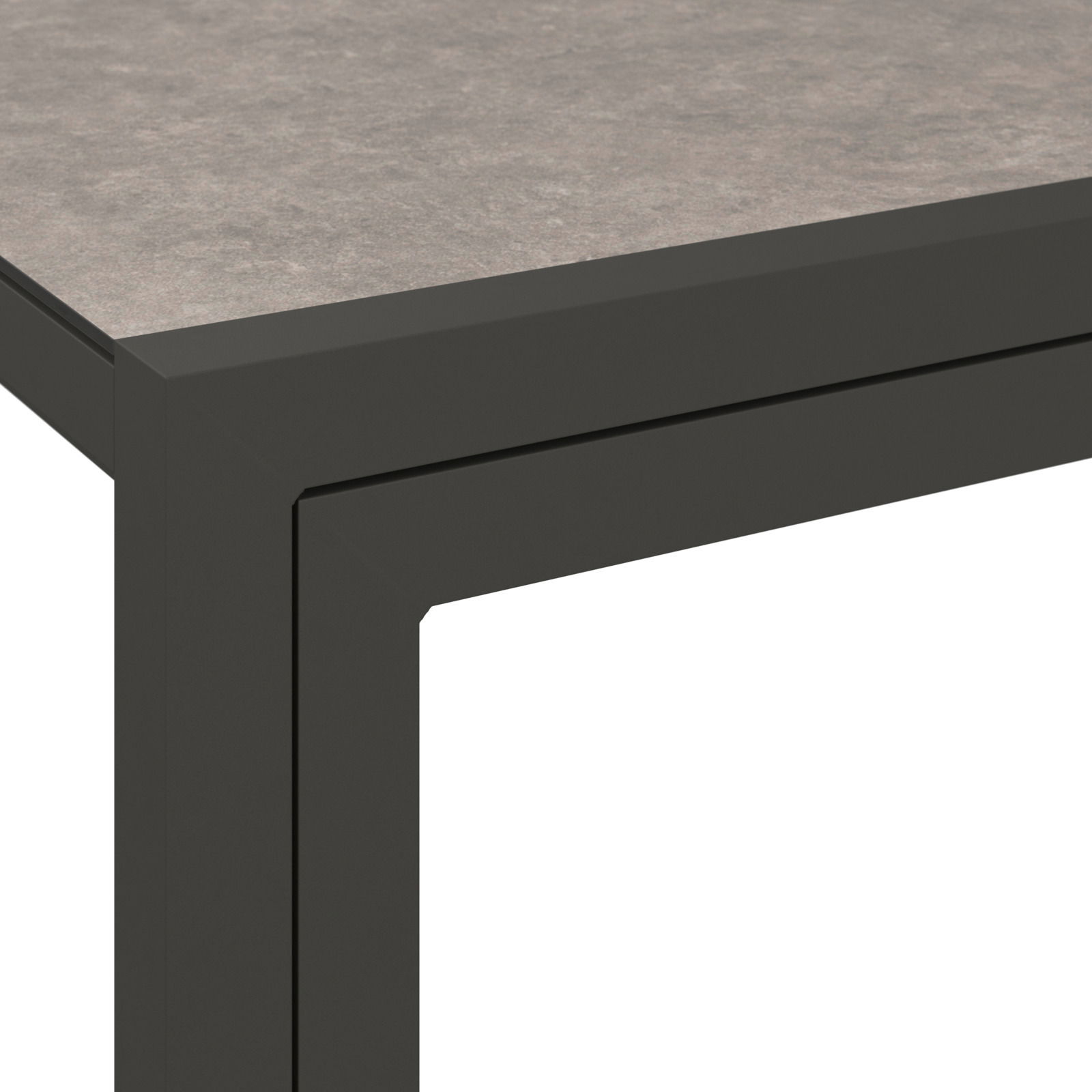 Detailansicht einer modernen Lounge-Bank mit grauer Tischplatte und schwarzem Metallrahmen.