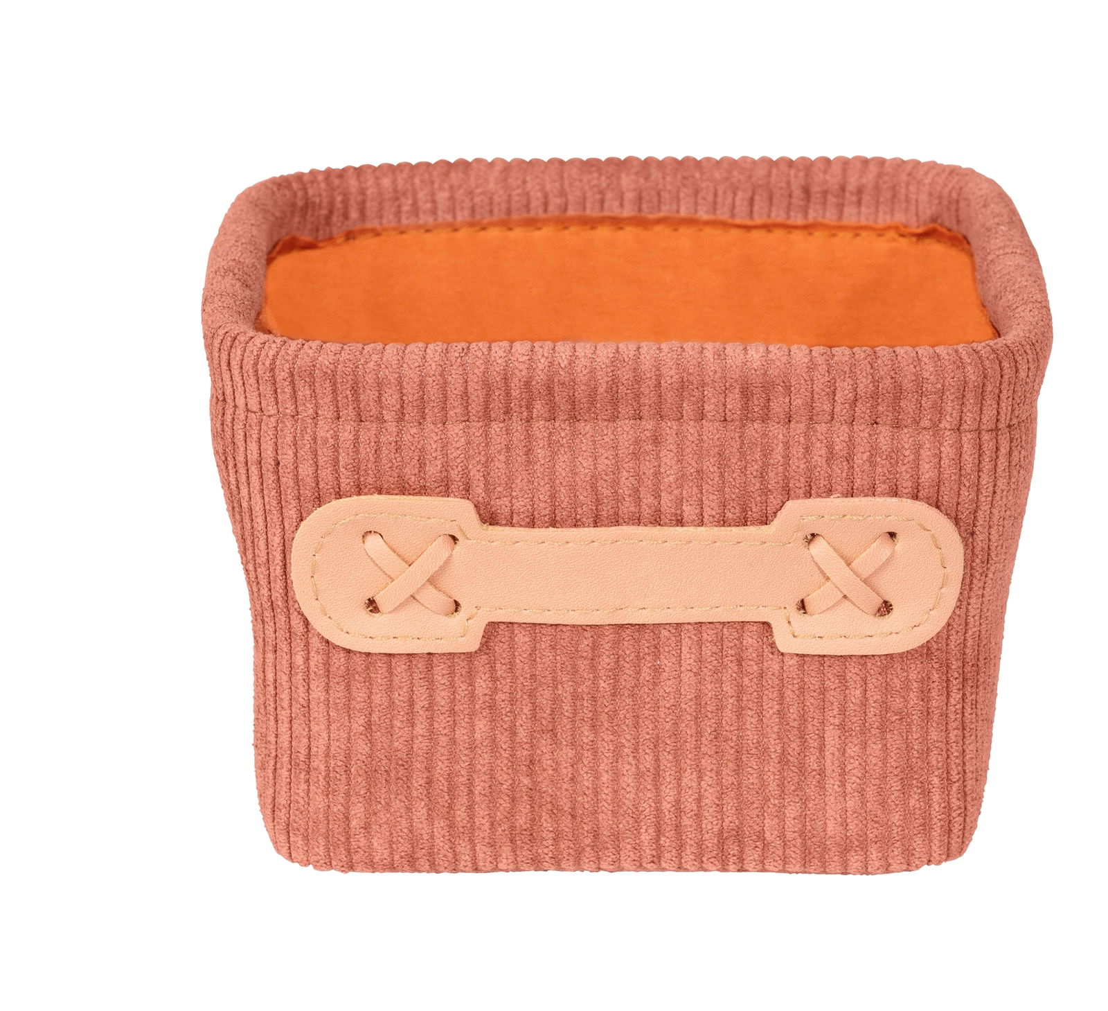 Kleiner quadratischer Badkorb in Altrosa mit orangefarbenem Innenfutter und dekorativem Griff, Vorderansicht.