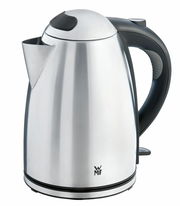 Silberner Wasserkocher 1,7l Stelio von WMF, seitliche Perspektive