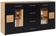Modernes Sideboard mit schwarzer Front und Holzelementen, seitliche Glasvitrinen mit Beleuchtung, Perspektive von vorne links