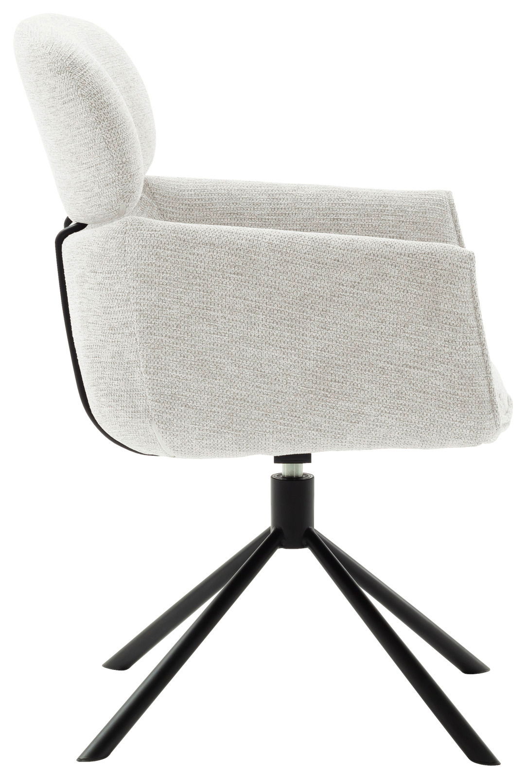 Moderner Sessel in Seitenansicht mit hellem Stoffbezug und schwarzem Metallgestell.