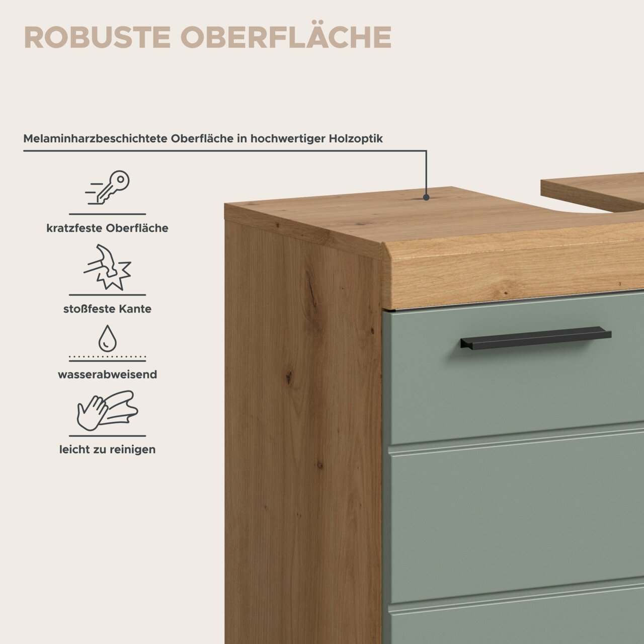 Detailansicht aus schräger Vorderansicht: Kommode/Schrank mit melaminharzbeschichteter Holzoptik-Oberfläche, Eichefarbenem Korpus und Deckplatte, salbeigrüner Schubladenfront mit schwarzem Griff; Hinweise auf kratzfeste, stoßfeste, wasserabweisende und le