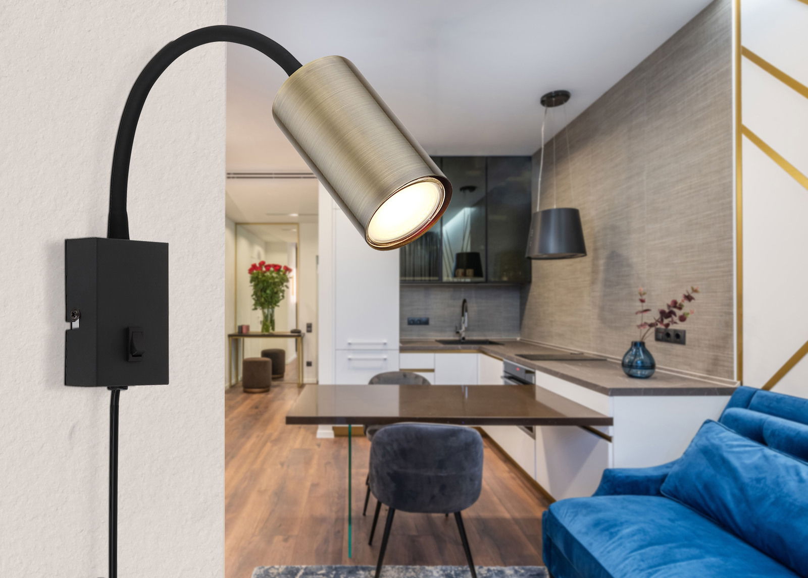 Globo Lighting Wandleuchte ROBBY Wandleuchte aus Metall in Altmessing-Optik, seitliche Perspektive, montiert an einer Wand in einem modernen Wohnzimmer.