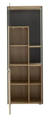 Open houten dressoir met meerdere vakken, vooraanzicht