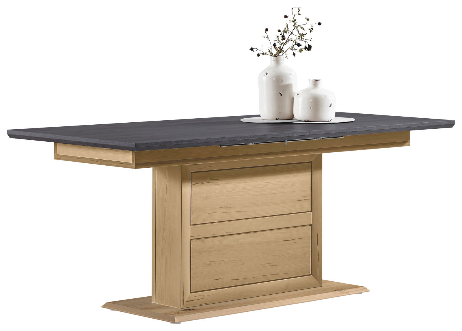 Hom´in Funktions-Esstisch BENTON Moderner Funktions-Esstisch mit dunkler Tischplatte und hellem Holzgestell, seitliche Perspektive, dekoriert mit zwei weißen Vasen.