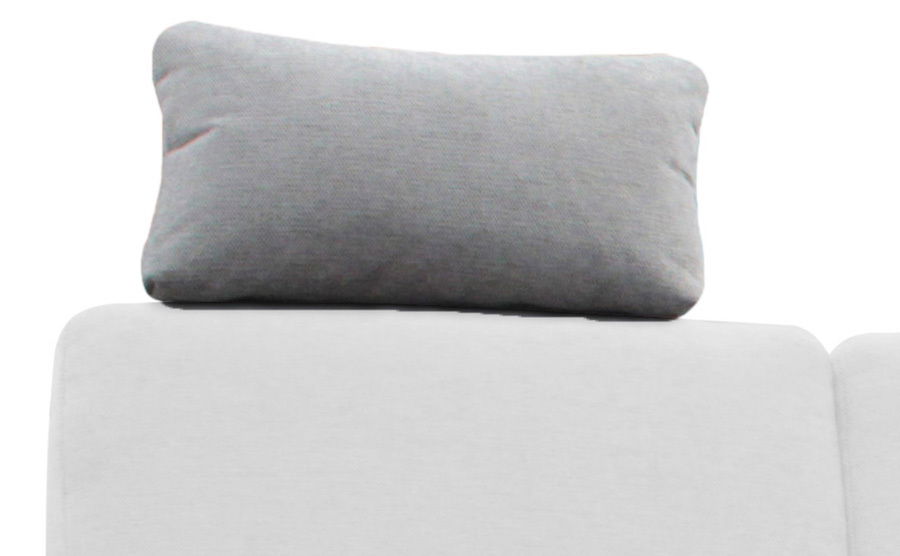 Graue Kopfstütze auf einem Sofa, Vorderansicht