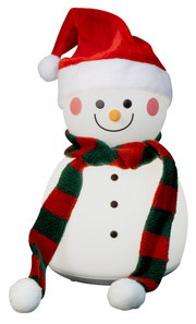 Vorderansicht einer Akku-Tischleuchte in Form eines Schneemanns mit roter Weihnachtsmütze und gestreiftem Schal.