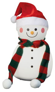 Vorderansicht einer Akku-Tischleuchte in Form eines Schneemanns mit roter Weihnachtsmütze und gestreiftem Schal.