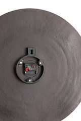 Rückansicht einer runden Wanduhr mit Quarzwerk und Aufhängung.