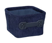 Dunkelblauer, quadratischer Badkorb Anela mini mit seitlichem Griff, aus einer schrägen Perspektive fotografiert.