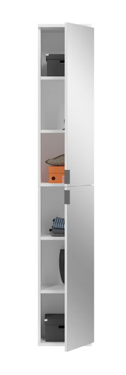 Schmaler, weißer Garderobenschrank mit mehreren Fächern, teilweise geöffnet, gefüllt mit Boxen und Kleidung, seitliche Perspektive.