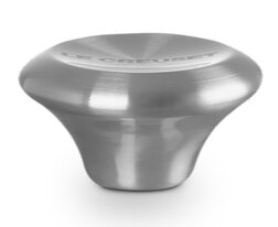 Edelstahl-Deckelknopf, seitliche Perspektive, 5,7 cm Durchmesser