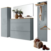 Modernes Garderoben-Set in Grau mit Holzablagen, bestehend aus Kommode mit Spiegel, Hochschrank und Wandpaneel mit Haken und Ablage, in schräger Frontansicht freigestellt