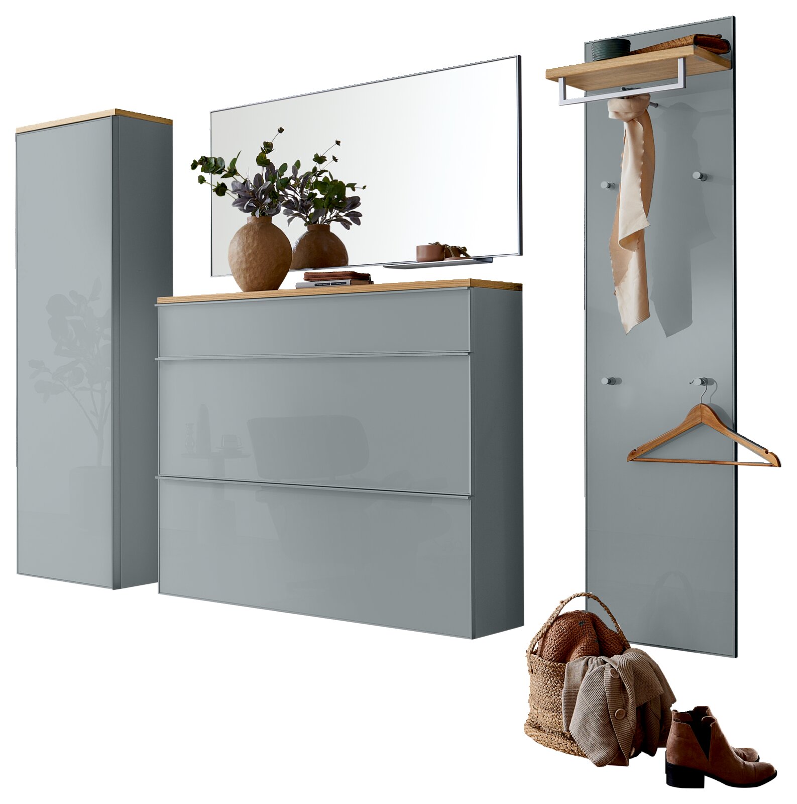 Modernes Garderoben-Set in Grau mit Holzablagen, bestehend aus Kommode mit Spiegel, Hochschrank und Wandpaneel mit Haken und Ablage, in schräger Frontansicht freigestellt