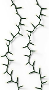 LED-Lichterkette mit grünem Kabel aus der Vogelperspektive