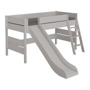 Spielbett mit Rutsche und Leiter, seitliche Perspektive