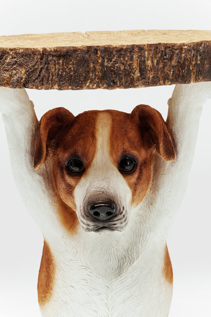 Beistelltisch in Form eines Hundes, der eine Tischplatte aus Holz über dem Kopf hält, Frontalansicht