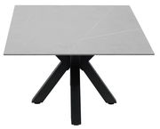 Moderner Couchtisch mit quadratischer, grauer Tischplatte und schwarzem, kreuzförmigem Gestell, frontal betrachtet.