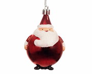 Weihnachtsbaumschmuck in Form eines runden Weihnachtsmanns, frontal fotografiert.