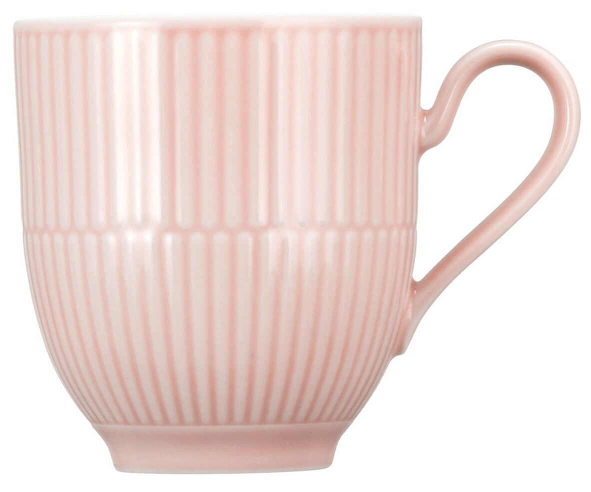 Rosa Kaffeebecher mit Henkel, geriffelte Oberfläche, seitliche Perspektive