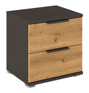 Moderner Nachttisch mit zwei Schubladen, Korpus in Anthrazit und Fronten in Eiche-Optik mit schwarzen Griffleisten, freigestellt auf weißem Hintergrund, Perspektive: leicht schräg von vorne (Frontansicht mit rechter Seite sichtbar)