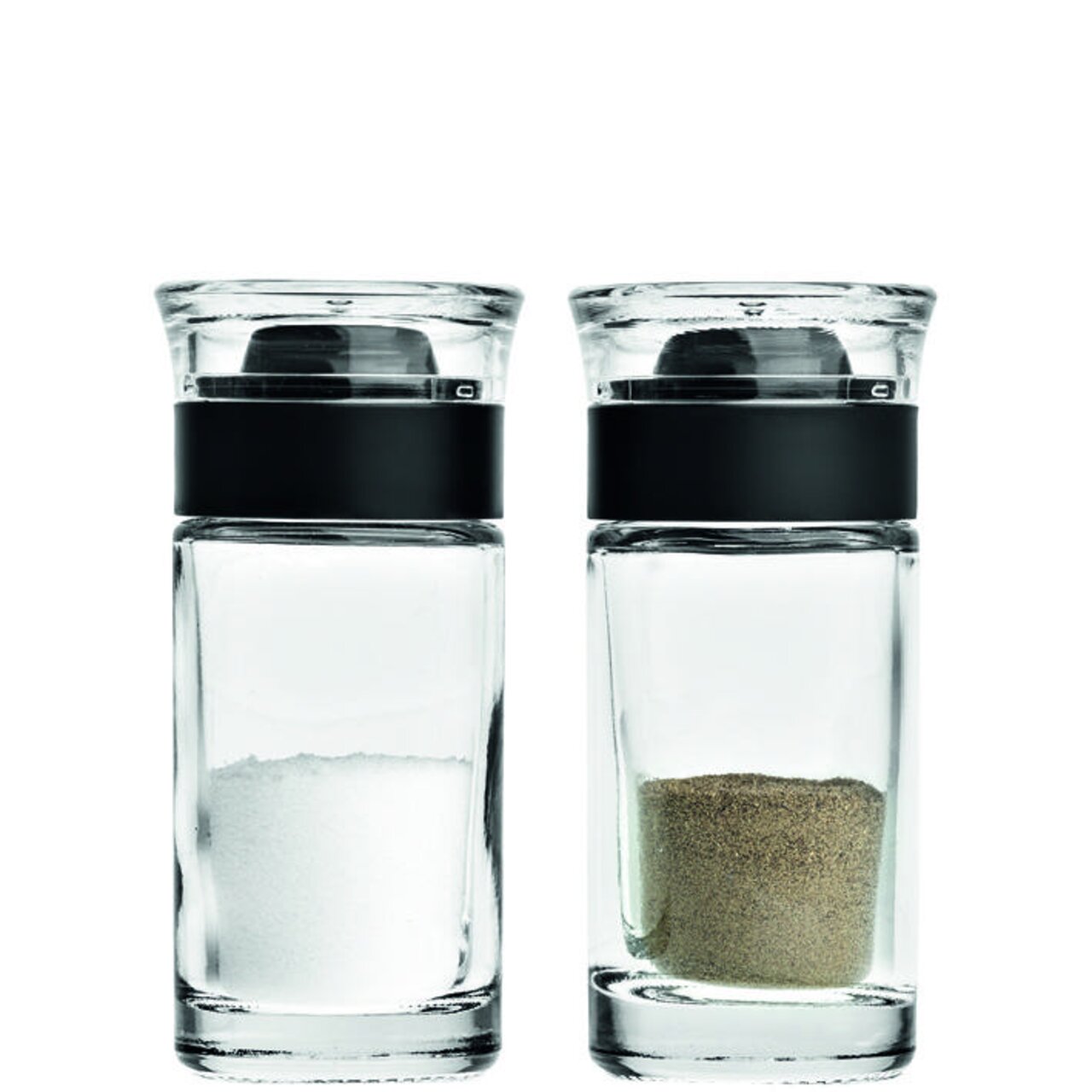 Zwei Glasbehälter mit schwarzem Deckel, einer mit Salz und einer mit Pfeffer, aus der Vorderansicht.