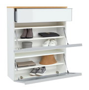 Weißer Schuhschrank mit Holzdeckplatte und mehreren Klappfächern, geöffnet mit sichtbaren Einlegeböden und Schuhen, Frontansicht in leichter Schrägperspektive.