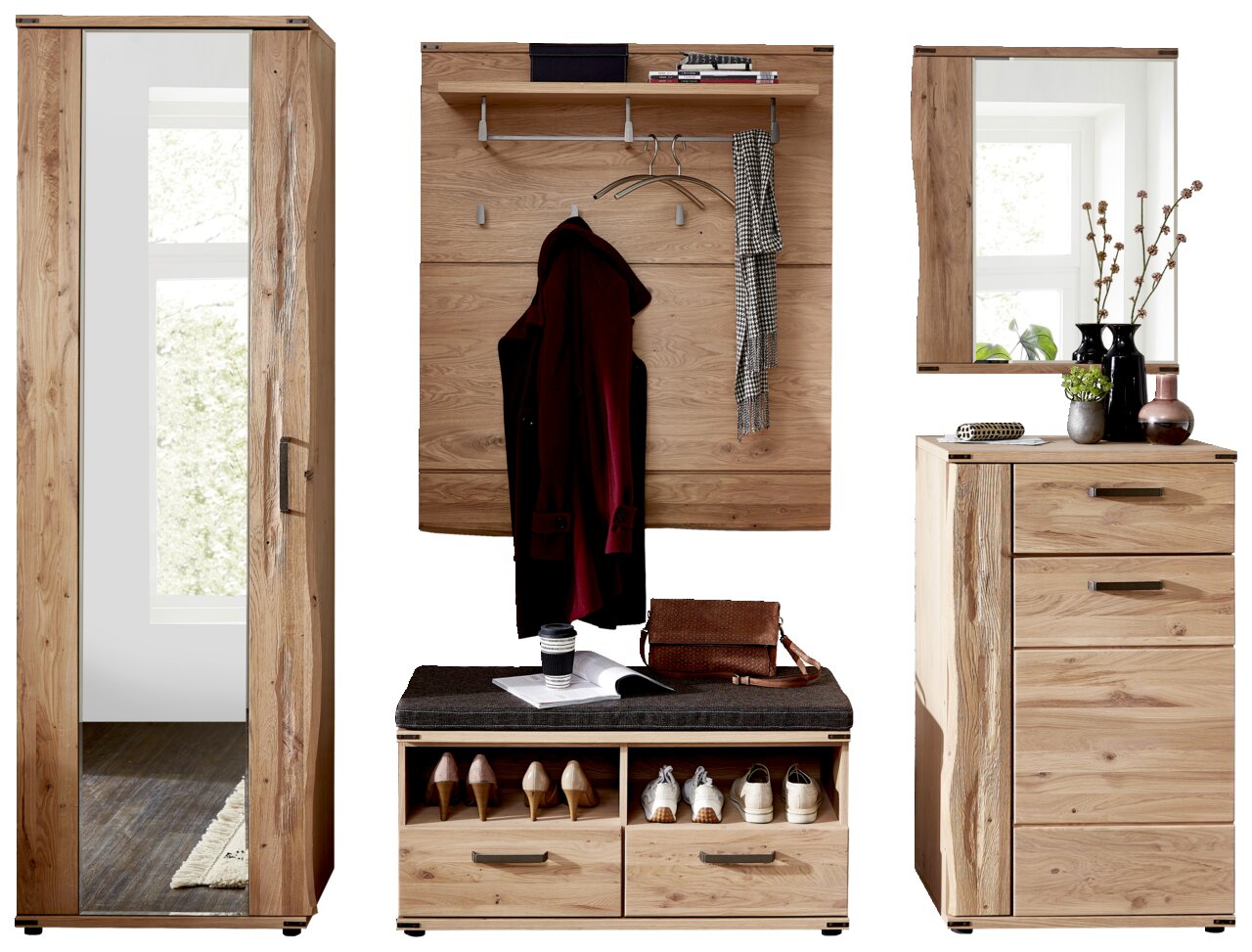 Linea Natura Garderobenkombination Set 80 BOSTE Garderobenkombination Set 80 in Holzoptik, bestehend aus einem hohen Schrank mit Spiegel, einer Wandgarderobe mit Haken und Ablage, einer Sitzbank mit Schuhfächern und einem Spiegel mit Kommode. Frontalansicht.