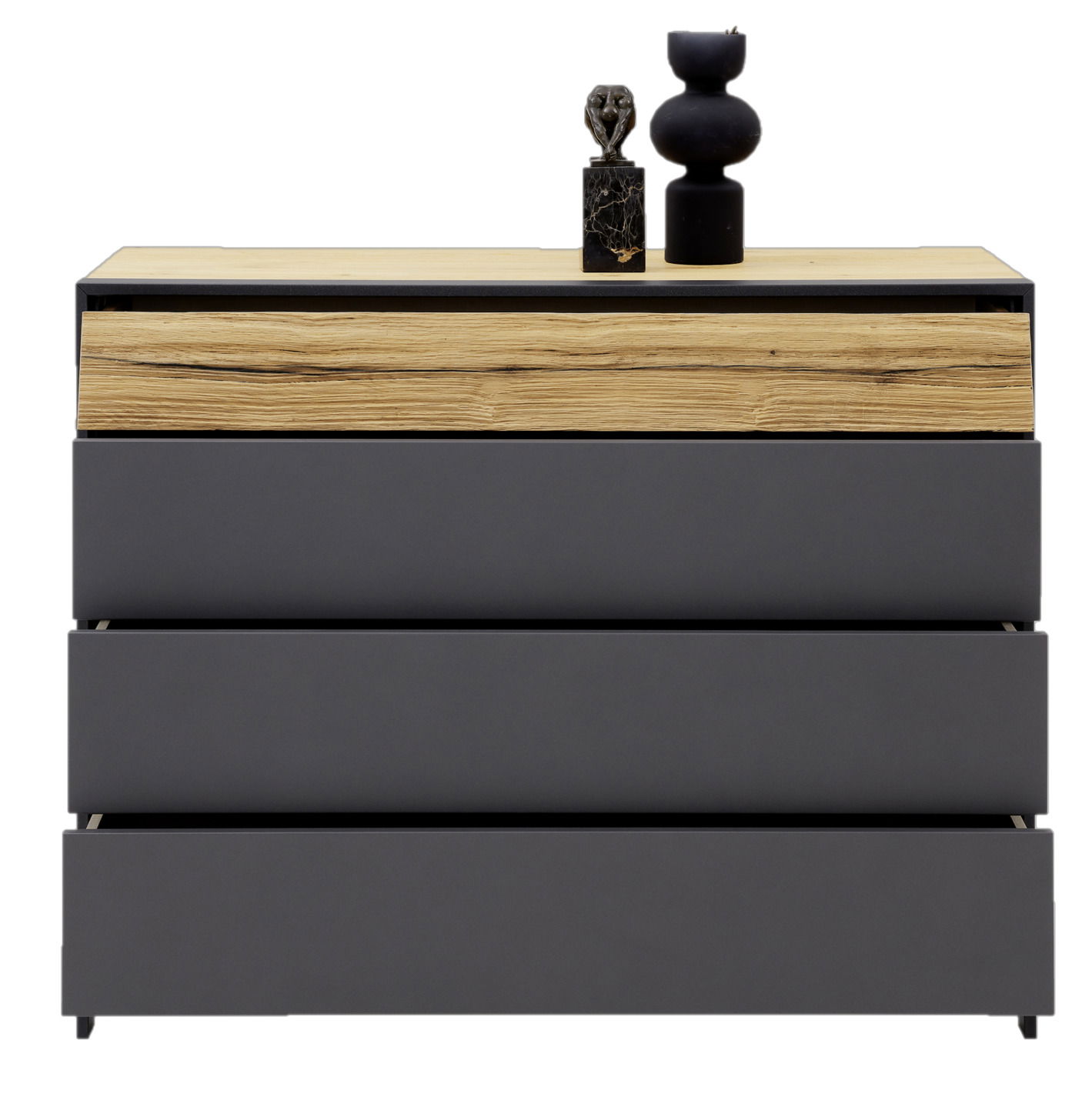 Moderne Kommode mit drei grauen Schubladen und einer oberen Schublade in Holzoptik, dekoriert mit zwei schwarzen Vasen, frontal aufgenommen.