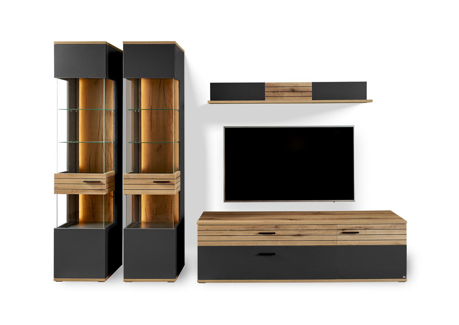Modernes TV-Lowboard-Set in Holzoptik mit schwarzem Akzent, bestehend aus zwei hohen Vitrinen, einem Wandregal und einem TV-Schrank. Frontalansicht.