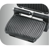 Nahaufnahme eines geöffneten Optigrill GC7058 mit gerillter Grillplatte.