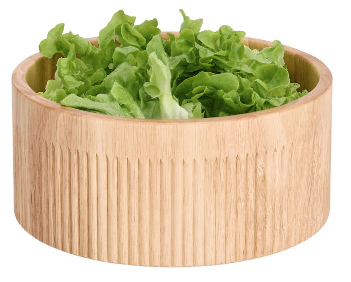 Runde Holzschale mit geriffelter Außenseite, gefüllt mit frischem grünem Salat, seitliche Perspektive