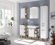 Moderner weißer Unterschrank mit Holzdetails in einem stilvollen Badezimmer, seitliche Perspektive.