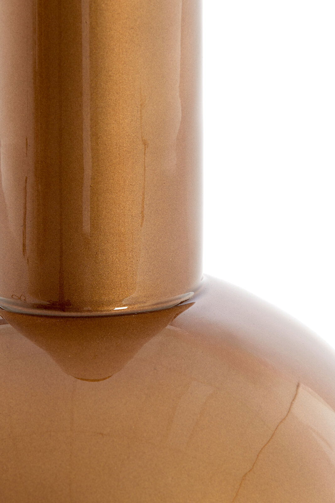 Light&Living Lampenfuß BENAO Nahaufnahme eines braunen Lampenfußes mit glänzender Oberfläche, seitliche Perspektive